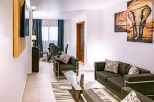 Espace-salon-Suite-300x200.webp